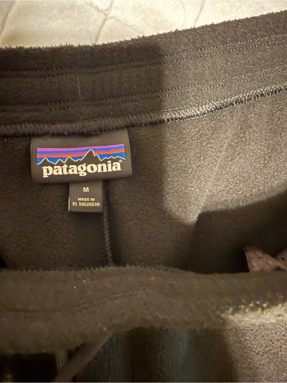 Patagonia Black Women’s Fleece Joggers - Picture 2 of 3